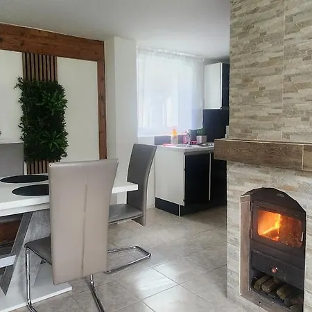 Villa- Sara
